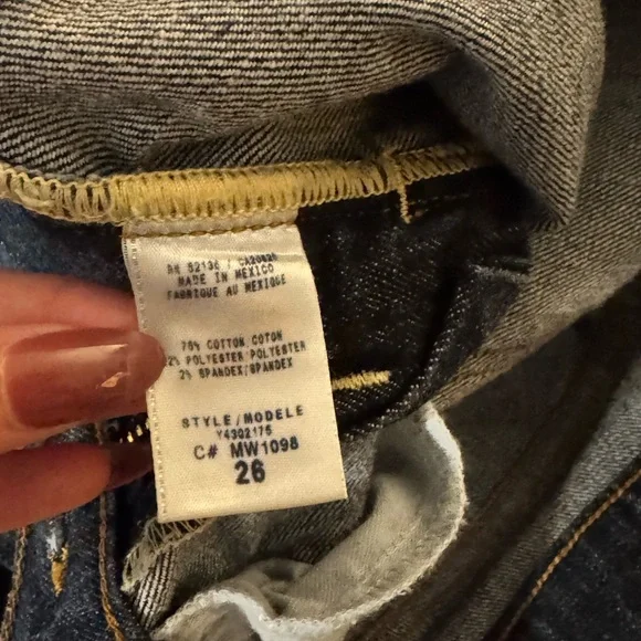 Sz 26 Guess Jeans Low Rise - Picture 15 of 16